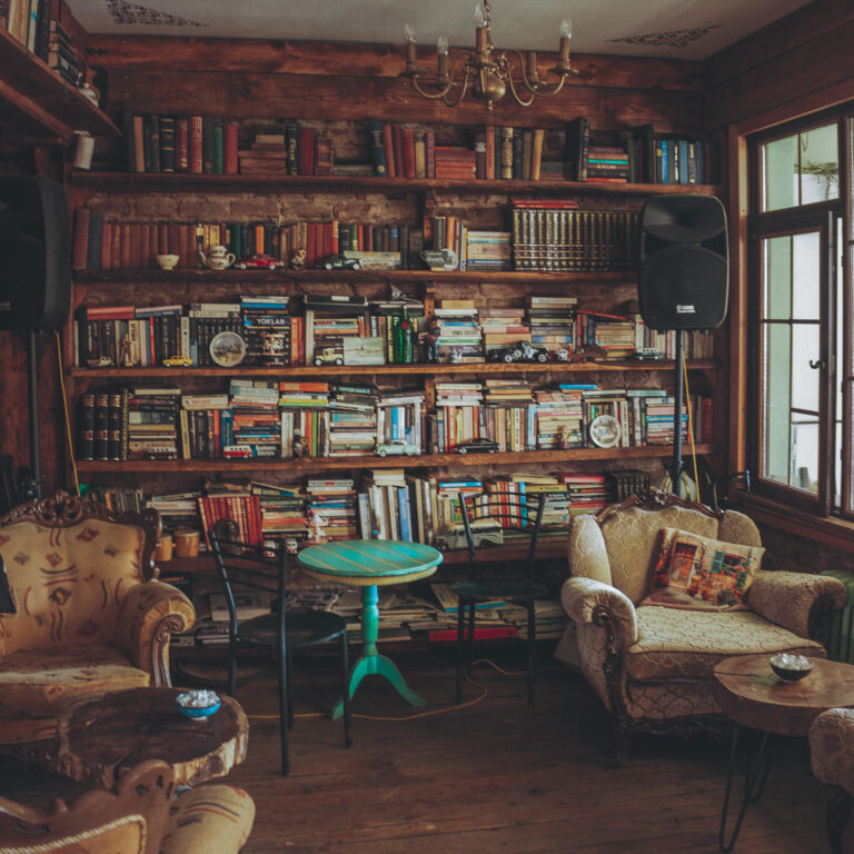 Скупка книг в городе Москва • Старая Книга